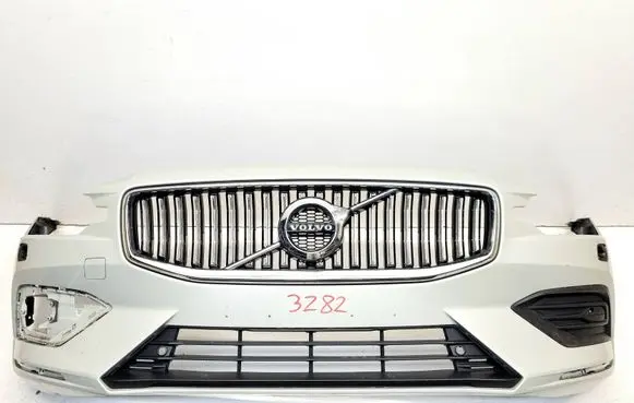 Volvo S60 Front bumper 31690589