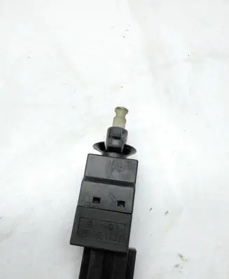 Mercedes-Benz E W211 Brake pedal sensor switch 0015454009