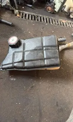 Ford Mondeo Mk III Coolant expansion tank/reservoir 1S718K218