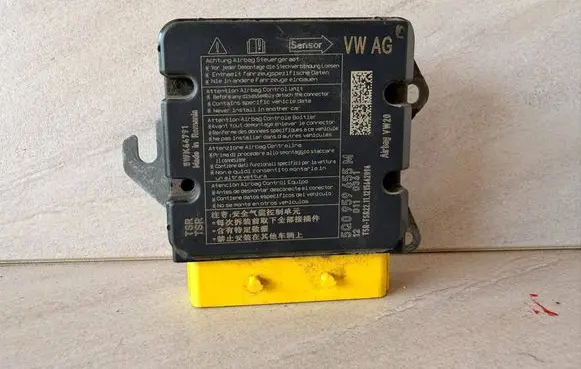 Volkswagen Golf VII Airbag control unit/module 5Q0959655M