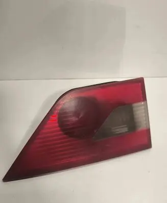 Tailgate rear/tail lights