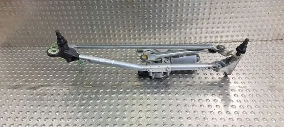 BMW X1 E84 Front wiper linkage and motor 2992465