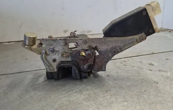 Opel Omega B1 Central locking motor 1101215 605329 904Y703