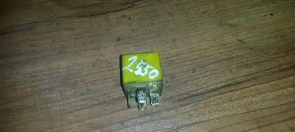 Fiat Bravo - Brava Other relay b305211 Nenustatyta