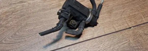 Volvo V70 Turbo solenoid valve 1h0906627