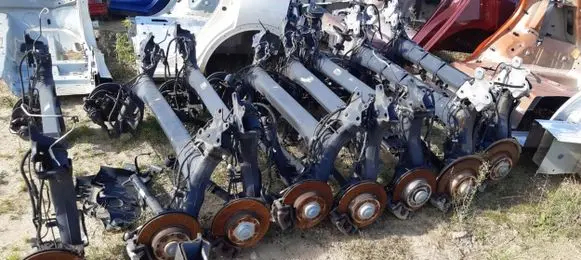 Peugeot 308 Rear axle beam with reductor 