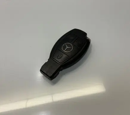 Mercedes-Benz E W211 Ignition key/card