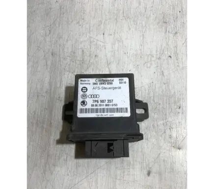 Volkswagen Touareg II Light module LCM 7P6907357