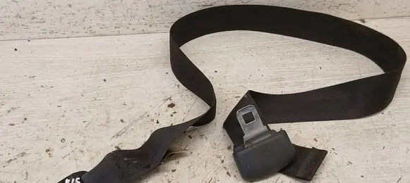 Middle seatbelt (rear)
