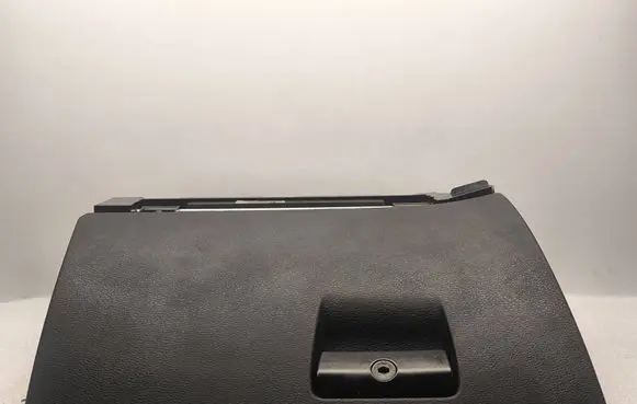 BMW X3 E83 Glove box 8209278