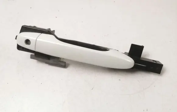 Honda CR-V Front door exterior handle