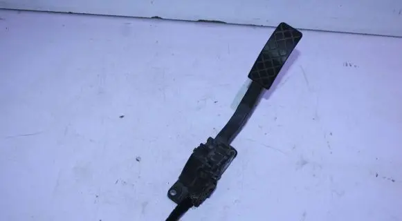 Volkswagen Golf IV Accelerator throttle pedal 6Q1721503B 6PV00849501