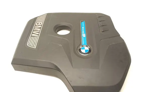 BMW 5 G30 G31 Engine cover (trim) 8657035 8657055