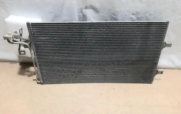 A/C cooling radiator (condenser)