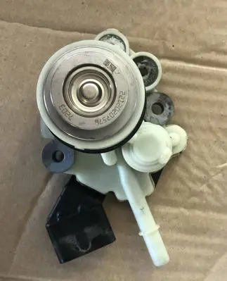 Volkswagen Transporter - Caravelle T6 Adblue pump F01C250666