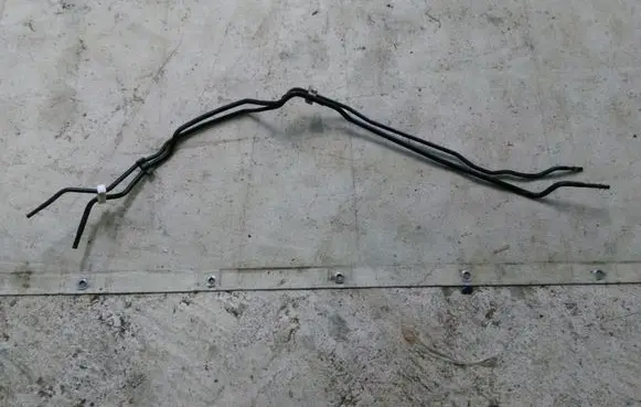 Toyota Land Cruiser (J150) Fuel line pipe