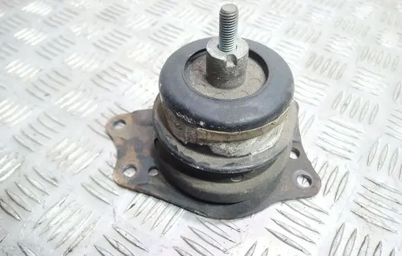 Seat Ibiza III (6L) Engine mount bracket 3618284
