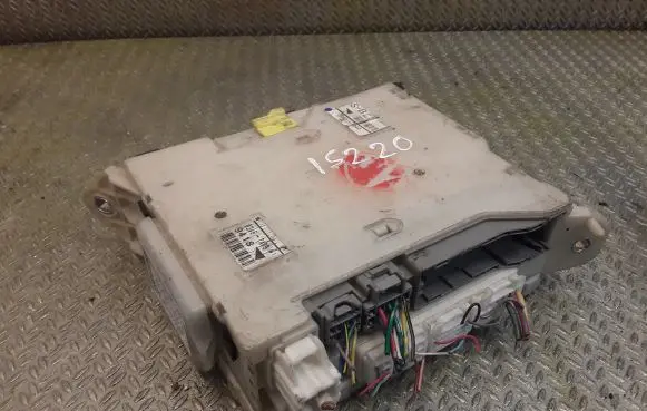 Lexus IS 220D-250-350 Fuse box set 8273053050