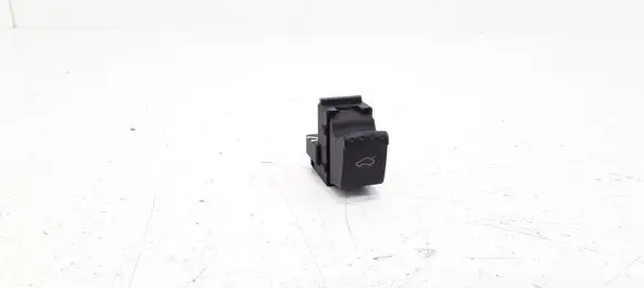 Volkswagen Bora Tailgate opening switch 1J0959831