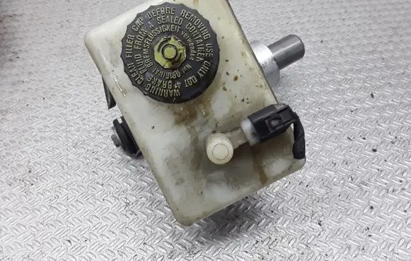 Mercedes-Benz S W220 Master brake cylinder A220430002