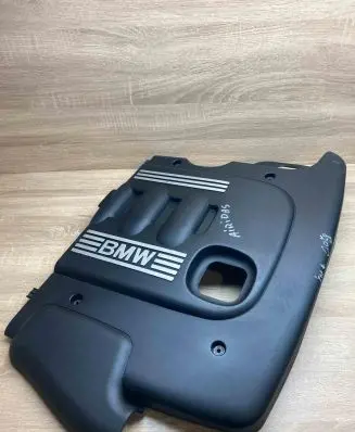 BMW 5 E60 E61 Engine cover (trim) 7789000