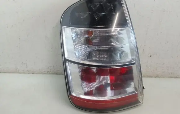 Toyota Prius (NHW20) Rear/tail lights