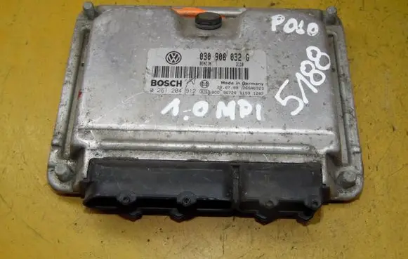 Volkswagen Polo III 6N 6N2 6NF Engine control unit/module ECU