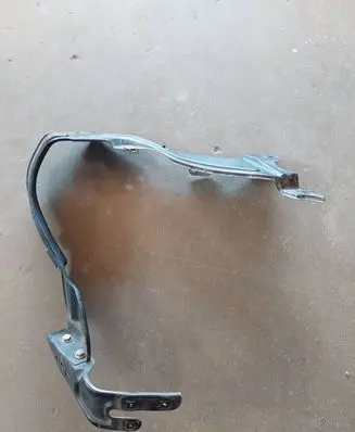 Mercedes-Benz C W203 Side radiator support slam panel 
