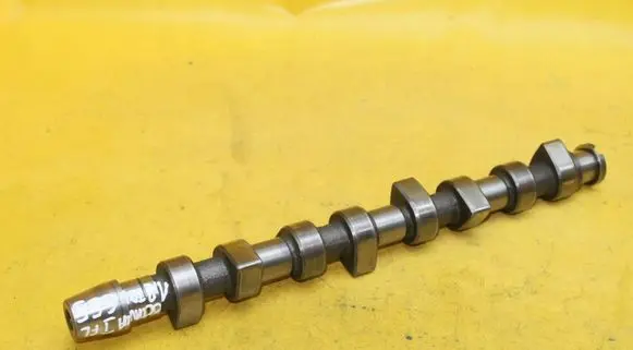 Skoda Octavia Mk1 (1U) Camshaft 