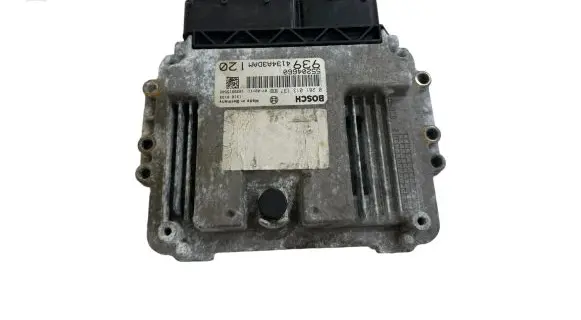 Alfa Romeo 159 Engine control unit/module 0281013137 4134A3DAM 55204660