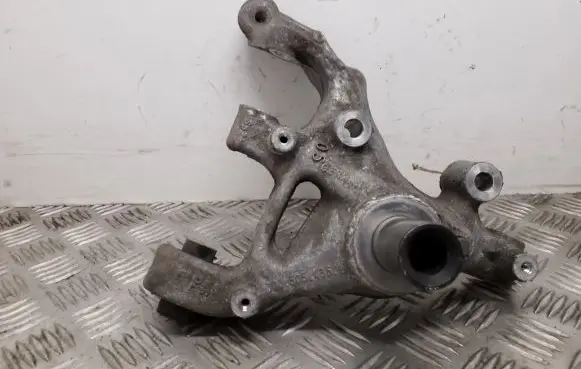 Volkswagen PASSAT B8 Rear wheel hub 3Q0505435L