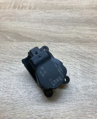 Ford Mondeo Mk III Air flap motor/actuator 1S7H19E616AA EAD551