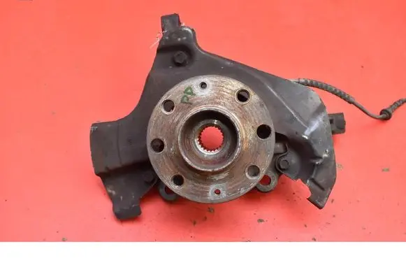 Opel Corsa E Front wheel hub spindle knuckle 13388768