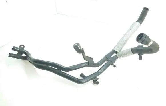 Engine coolant pipe/hose