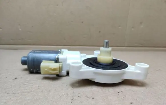 Dodge Grand Caravan Rear door window regulator motor 0130822334