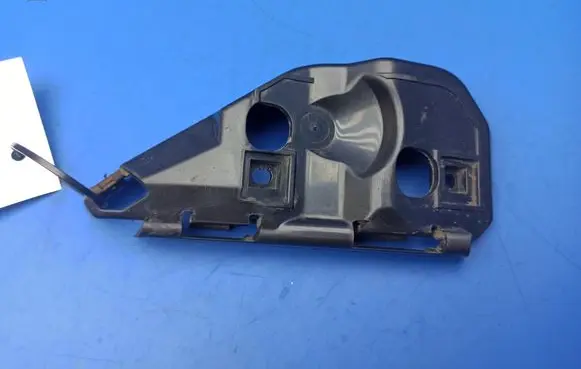 Volvo S40 Front bumper mounting bracket 31265397