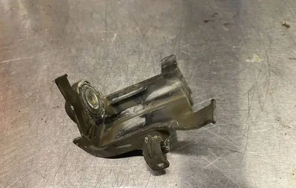 Volvo S80 Other engine bay part 08651051