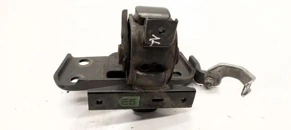 Toyota RAV 4 (XA40) Gearbox mount 