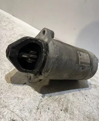 BMW 5 E39 Starter motor 63222005 2247391 E5820NAI04
