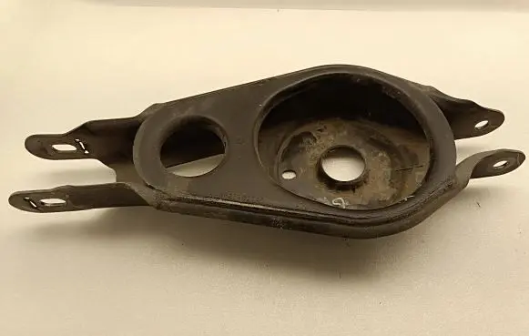 Chrysler Pacifica Rear control arm 68218021AA
