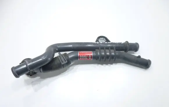 Volkswagen PASSAT B8 Engine coolant pipe/hose 3Q0121070T