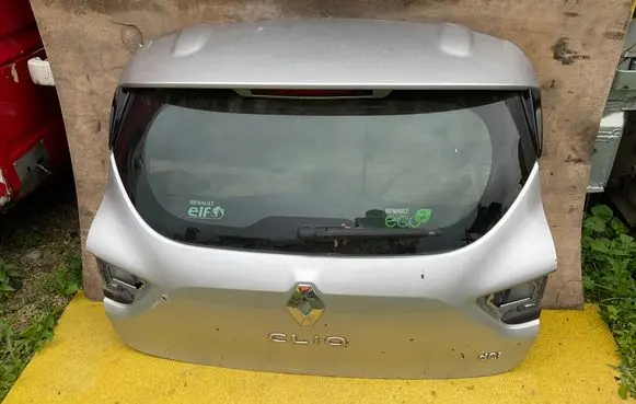 Renault Clio IV Tailgate/trunk/boot lid 