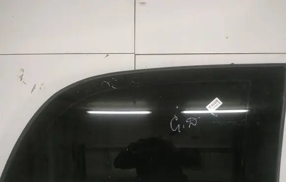 Opel Omega B2 Rear side window AS2