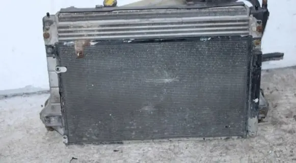 Toyota Corolla Verso AR10 Radiator set 