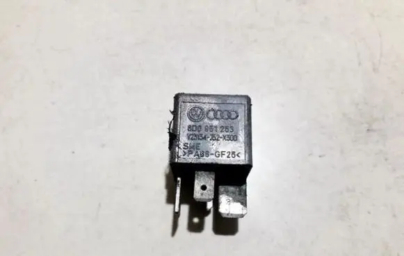 Volkswagen PASSAT B5.5 Other relay 8d0951253 v23134-j52-x300