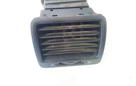 Volkswagen Golf V Dash center air vent grill 1k0819709