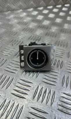 Volkswagen PASSAT B7 Clock 3C8919204A
