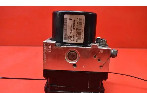 Ford Focus ABS Pump BV61-2C405-AL