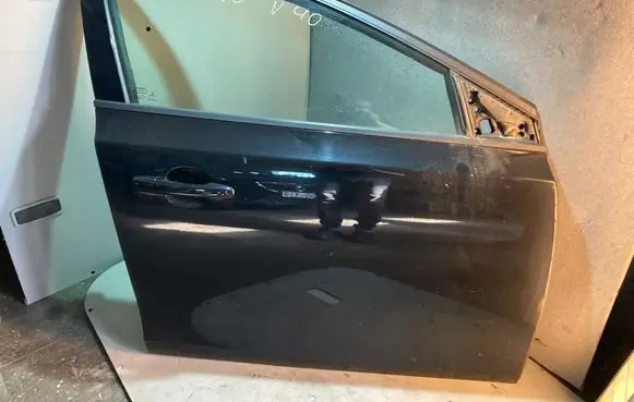Volvo V40 Front door