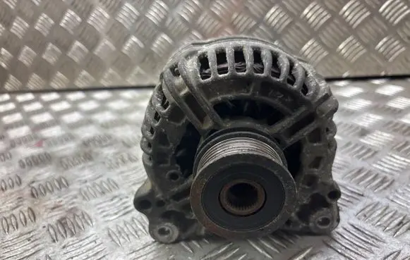 Volkswagen Golf V Generator/alternator 06F903023F